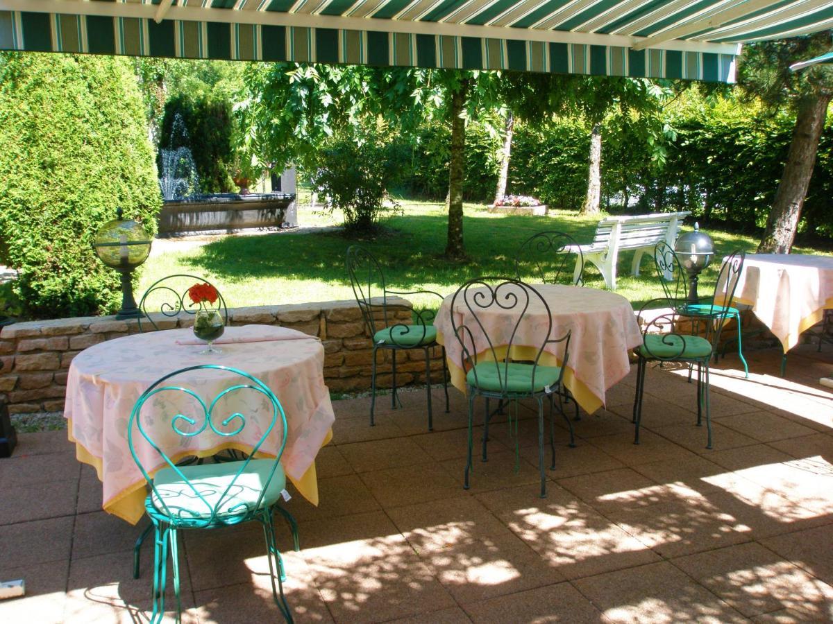 Hôtel-Restaurant l'Auberge des Gourmets Le Vaudioux Exterior foto